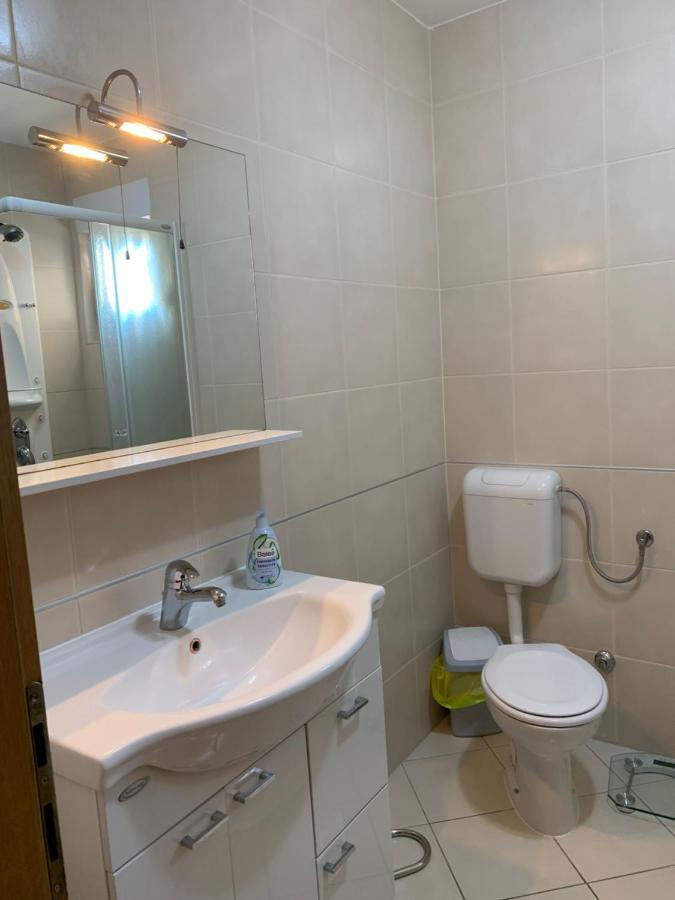 Gallery Apartman Nada Жаборич Экстерьер фото