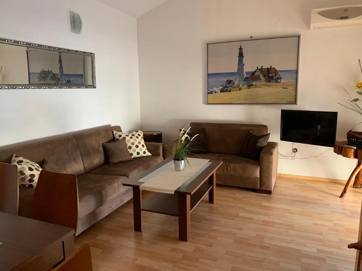 Gallery Apartman Nada Жаборич Экстерьер фото